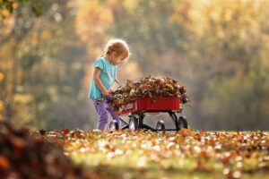 Raleigh preschool shares fall crafts